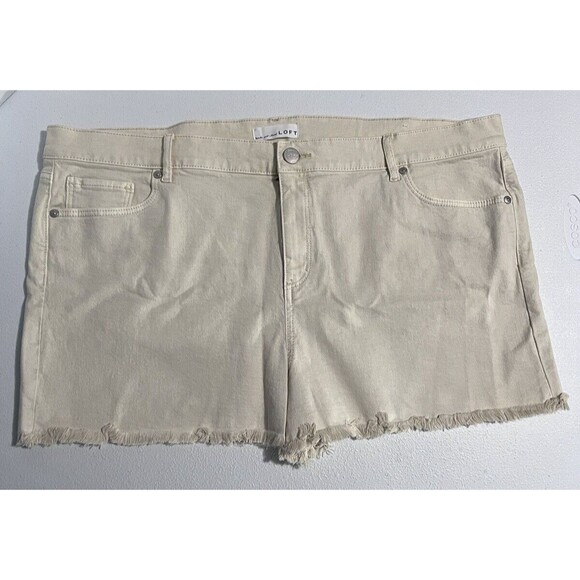 Ann Taylor Loft Sz 18/34 Cut-off Shorts Cream Denim Frayed Bottom Stretch NWT - Picture 3 of 13